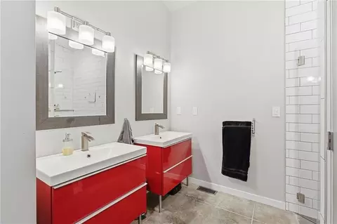 Bath - 15 NE Johnson St, Lees Summit, MO 64063 photo 2 of 6