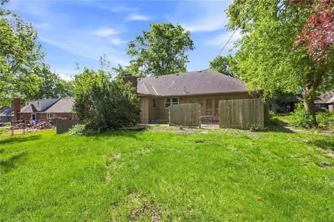 Exterior - 14818 E Covington Rd, Independence, MO 64055 photo 9 of 11