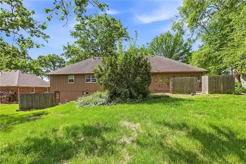 Exterior - 14818 E Covington Rd, Independence, MO 64055 photo 8 of 11