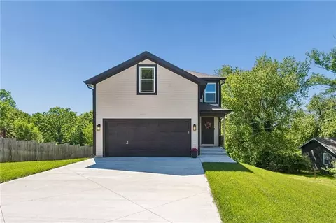 5232 N Cambridge Ave, Kansas City, MO 64119