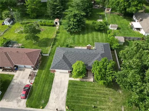 View/Area - 1012 SE 2nd Ter, Lees Summit, MO 64063 photo 2 of 2