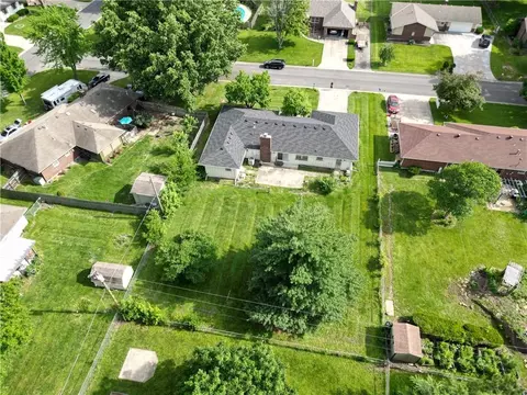 View/Area - 1012 SE 2nd Ter, Lees Summit, MO 64063 photo 1 of 2