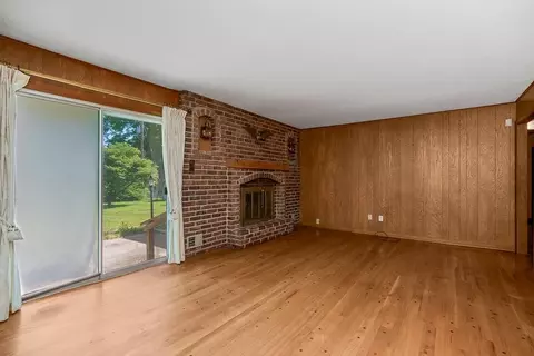 Living - 1012 SE 2nd Ter, Lees Summit, MO 64063 photo 7 of 7