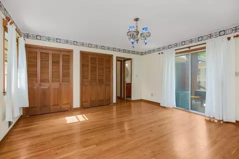 Bedroom - 1012 SE 2nd Ter, Lees Summit, MO 64063 photo 4 of 6