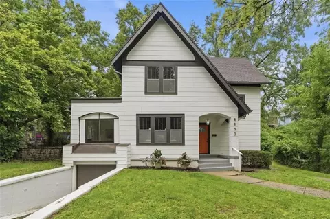 4932 Troostwood Rd, Kansas City, MO 64110