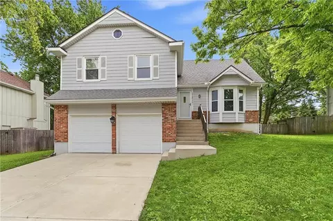 11811 Slater St, Overland Park, KS 66210