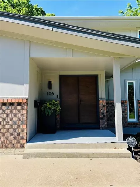 106 E 104th St, Kansas City, MO 64114