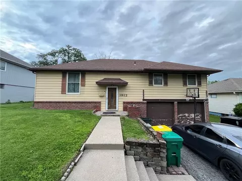 1912 Shearer Rd, Kansas City, KS 66106