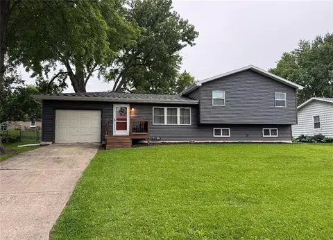 1522 Frankie Ln, Saint Joseph, MO 64503