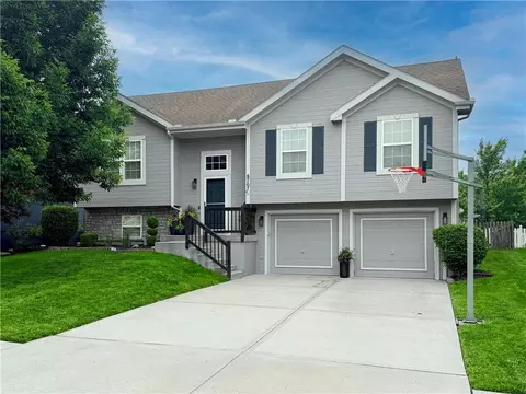 8707 NE 101st Ter, Kansas City, MO 64157