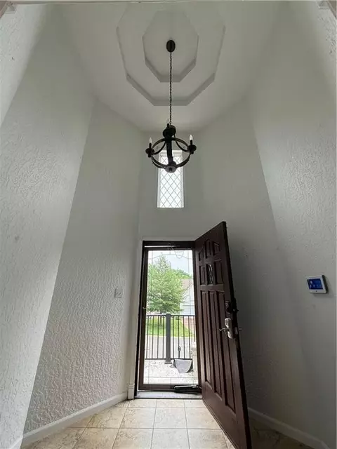 Entry Way - 3704 S Willis Ave, Independence, MO 64055 photo 2 of 2
