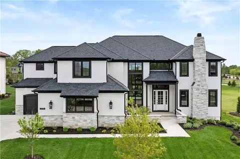 11705 W 170th St, Overland Park, KS 66221