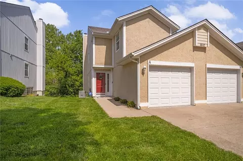 Exterior - 4612 NE Whispering Winds Dr #A, Lees Summit, MO 64064 photo 8 of 9