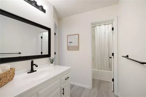 Bath - 4612 NE Whispering Winds Dr #A, Lees Summit, MO 64064 photo 3 of 5