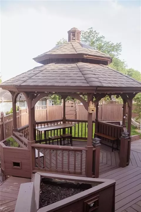 Exterior - 16701 E George Franklyn Dr, Independence, MO 64055 photo 4 of 7