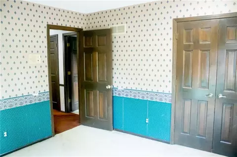 Bedroom - 16701 E George Franklyn Dr, Independence, MO 64055 photo 2 of 4