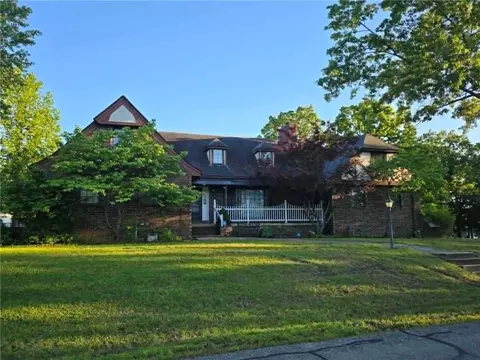 145 Lynn Lea Ln, Warsaw, MO 65355