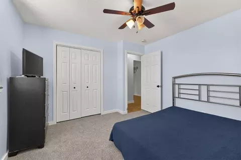 Bedroom - 908 NE Michael Dr, Lees Summit, MO 64086 photo 6 of 11
