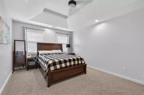 Bedroom - 908 NE Michael Dr, Lees Summit, MO 64086 photo 2 of 11