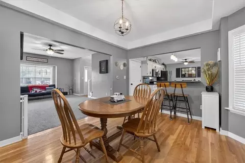 Dining - 908 NE Michael Dr, Lees Summit, MO 64086 photo 4 of 4