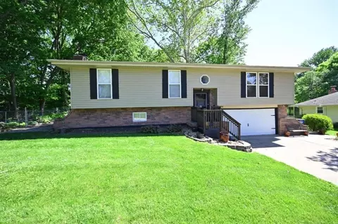 705 Thomas St, Platte City, MO 64079