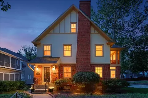 401 E 63rd Ter, Kansas City, MO 64110
