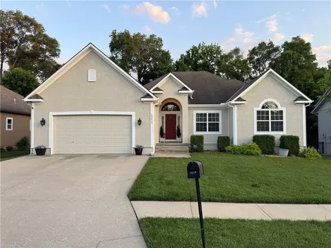 19617 E 18th Ter, Independence, MO 64057