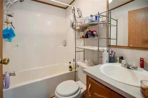 Bath - 509 N Sherman St, Wheeling, MO 64688 photo 1 of 2