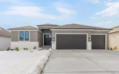 15337 W 168th Pl, Olathe, KS 66062