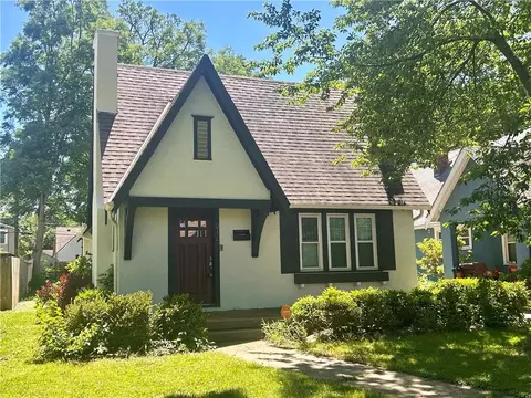 915 E 76th Ter, Kansas City, MO 64131