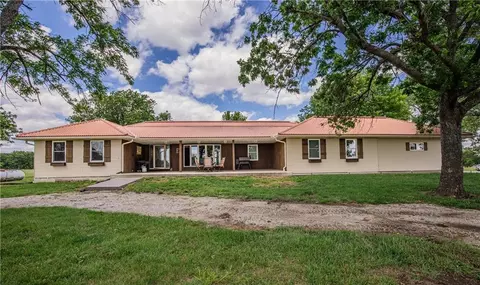 13936 W 750 Rd, Mound City, KS 66056