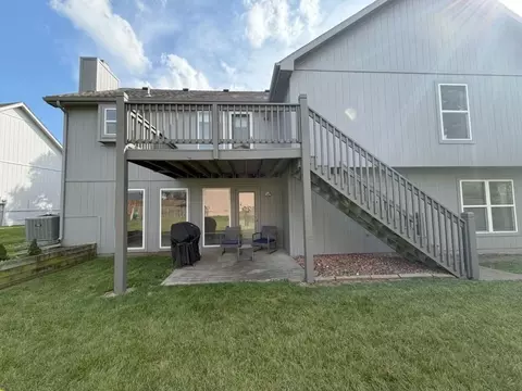 Exterior - 2301 SW Tracker Ln, Lees Summit, MO 64082 photo 5 of 6