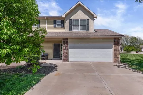 3850 NW 94th St, Kansas City, MO 64154