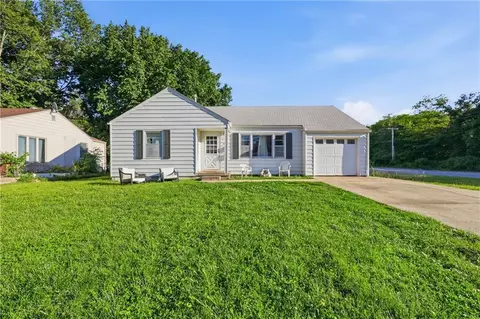 8801 E 71st Ter, Raytown, MO 64133