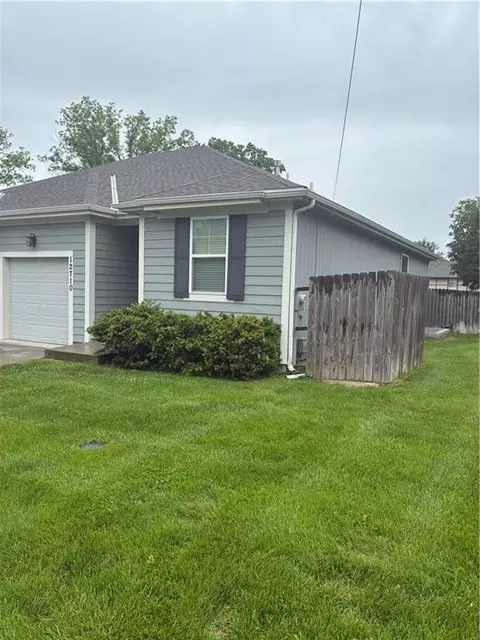 12710 W 93rd St, Lenexa, KS 66215