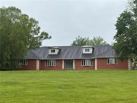 5000 Shrine Park Rd, Leavenworth, KS 66048