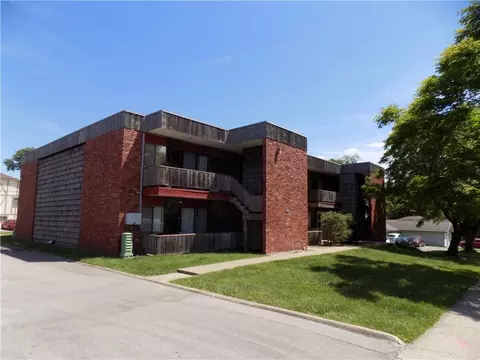 622 Schwarz Rd, Lawrence, KS 66049 photo 2