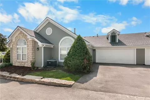 23402 W 71st Ter, Shawnee, KS 66217