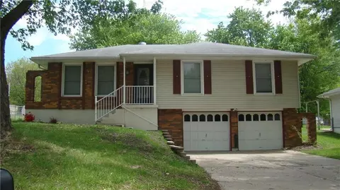 1908 NE Adams Dairy Rd, Blue Springs, MO 64014