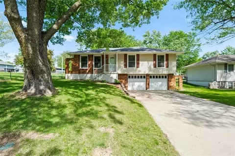 1908 NE Adams Dairy Rd, Blue Springs, MO 64014