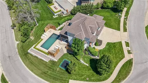 View/Area - 4140 N Redbud Ln, Riverside, MO 64150 photo 2 of 6