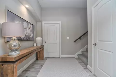 Entry Way - 4140 N Redbud Ln, Riverside, MO 64150 photo 6 of 6