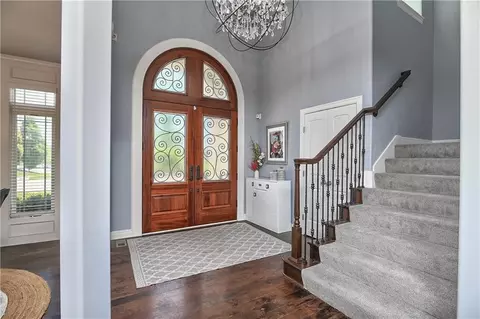 Entry Way - 4140 N Redbud Ln, Riverside, MO 64150 photo 1 of 6