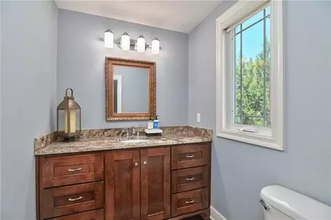 Bath - 4140 N Redbud Ln, Riverside, MO 64150 photo 1 of 10