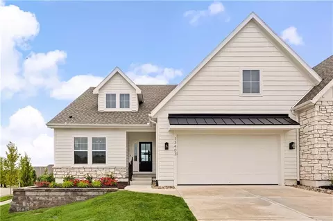 13403 W 174th Ter, Overland Park, KS 66221