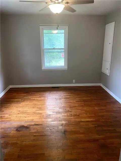 404 E Colorado St, Windsor, MO 65360 photo 6