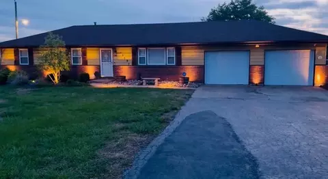 15687 150th St, Bonner Springs, KS 66012