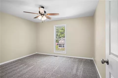 Bedroom - 717 S 5th St, Atchison, KS 66002 photo 4 of 5