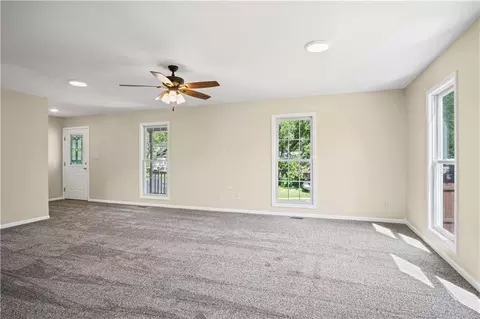 Living - 717 S 5th St, Atchison, KS 66002 photo 5 of 6