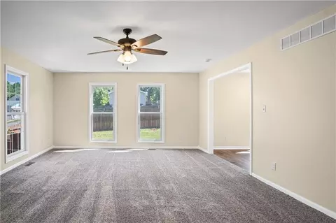 Living - 717 S 5th St, Atchison, KS 66002 photo 2 of 6